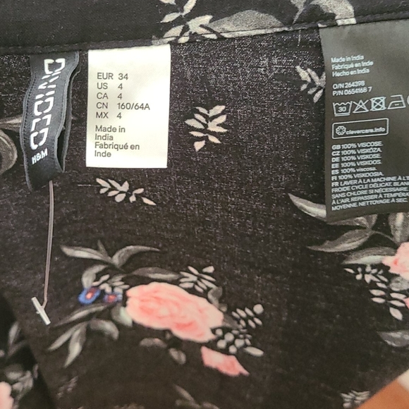 Floral wrap summer skirt - Picture 6 of 6